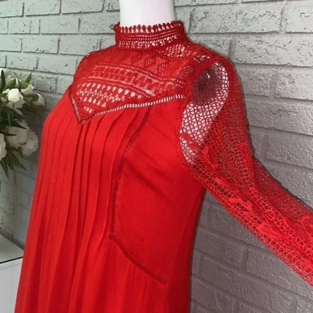 En Creme Crochet Shift Dress Size S